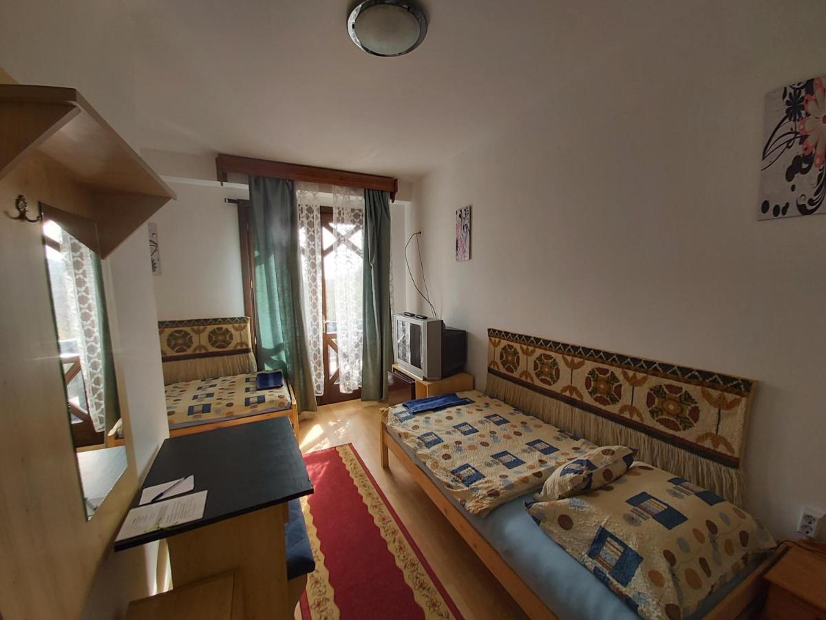 Valcsics Villa Panzio Печ Экстерьер фото